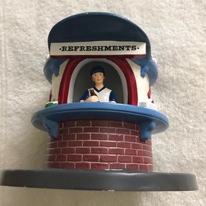 Chicago Cubs concession statue